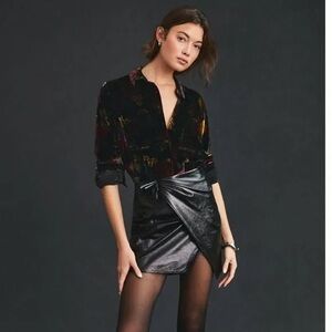 Pilcro Anthropologie The Hadley Relaxed Button Down Floral Velvet Shirt size XS